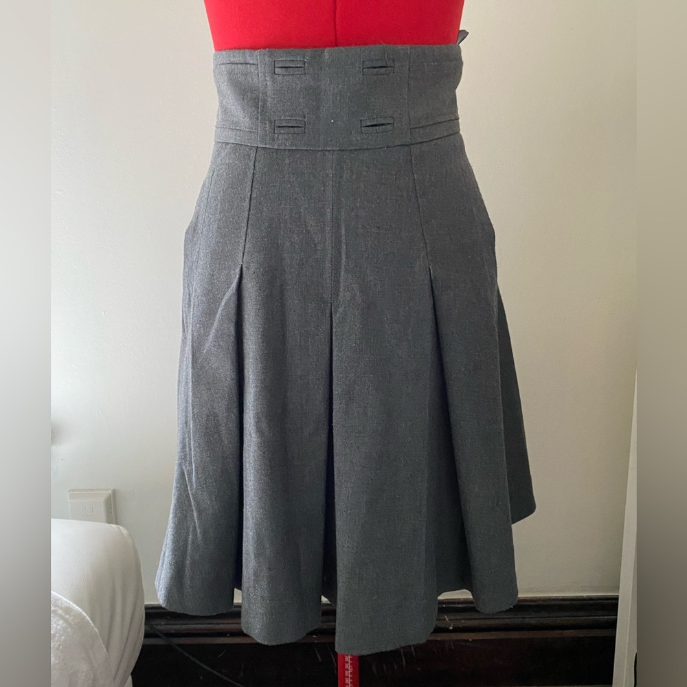 High rise pleated skirt
